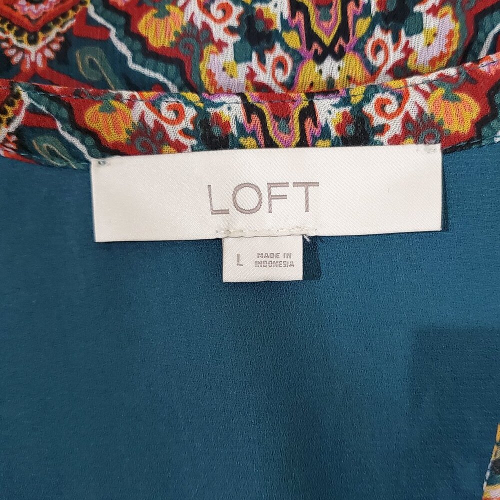 LOFT Green Medallion Print Blouse With Ruffle Shoulder L - Picture 3 of 8